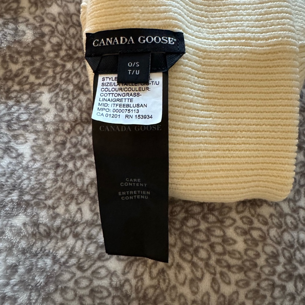 Canada Goose Off-White Ribbed Beanie - Picture 3 of 3